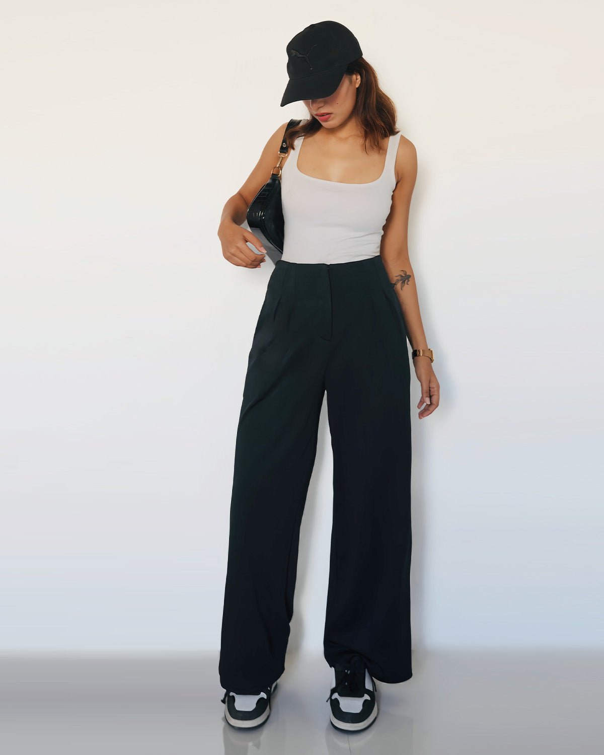 bottomwear,trousers,semi-formal,workwear,stretchable,polyester, spandex,black,pleated,relaxed fit,wide leg,full length,high rise, 24090016GG, OY963