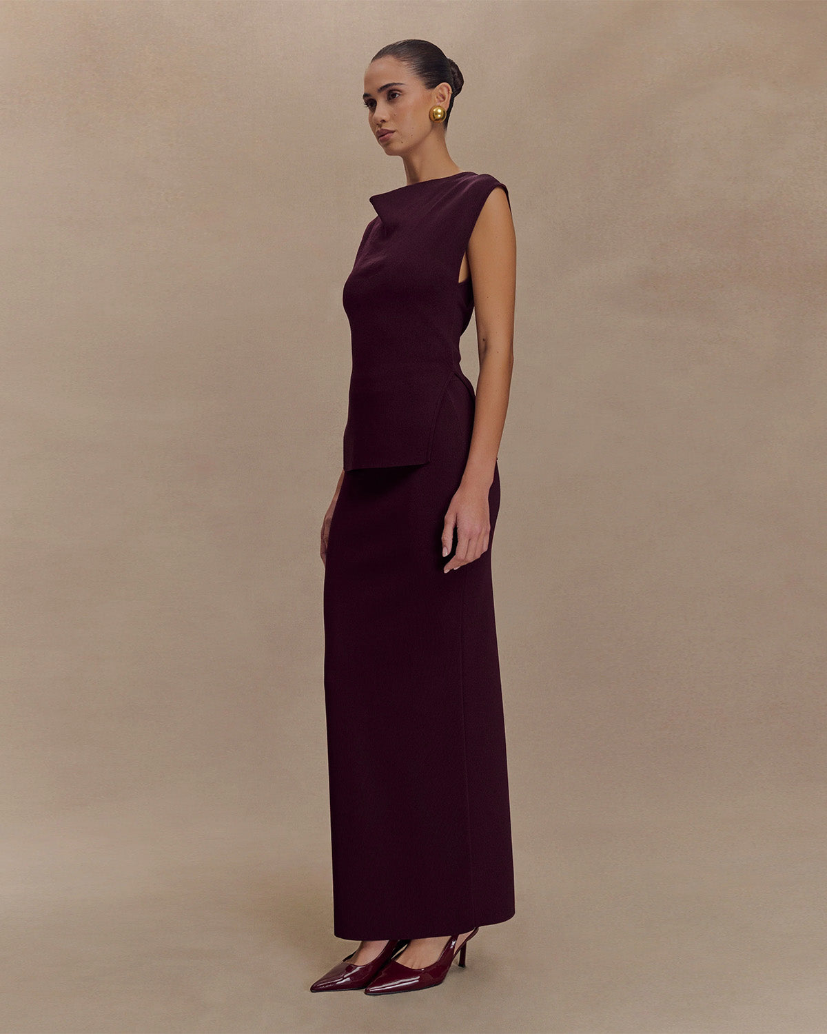 coord sets,bottomwear, topwear,semi-formal, outdoor events, casual chic, summer,urban fit, genz, minimal,knitted,kenzo ribbed,wine ,solid,slim fit top,fitted top,waist length top,slit hem,boat neck,no straps,sleeveless,sleeveless,slip on top,skirts,straight skirt,maxi length,straight hem,mid rise waist,no pockets, OY3043, 25070016GG