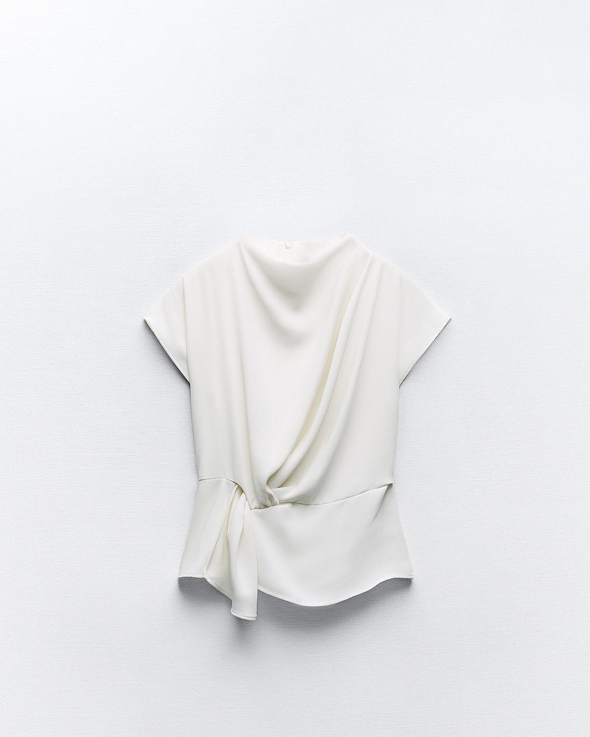 FRONT KNOT REGULAR FIT TOP,casual, drop shoulder, georgette, high neck, regular, relaxed fit, short sleeves, soft girl, solid, summer, tie knot, tops, topwear, white, woven,regular-fit-front-knot-white-top,Neck - High neck Sleeve - Drop sleeve Fit - Regular fit Print/Pattern - Solid Color - White Material - Polyester  Detail - Front side knot detailing