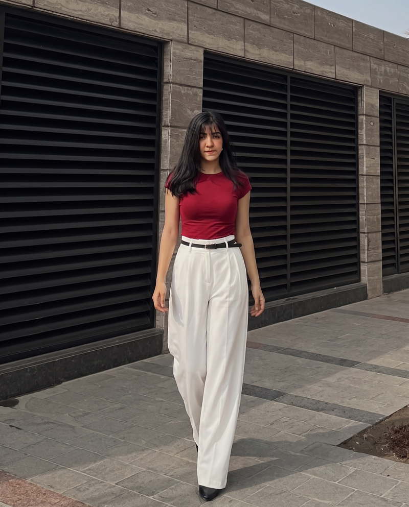White Pleated Pants With Belt