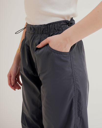 RELAXED FIT PARACHUTE PANTS