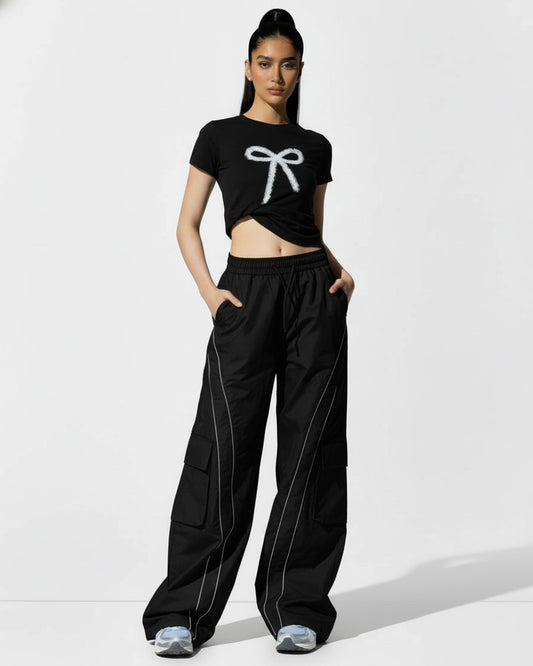 bottomwear,parachutes,casual,streetwear,woven,poplin,,black,striped,,baggy fit,,full length,,high rise, 24080037GG, OY990