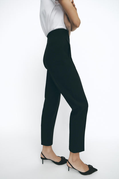 Black High-Waist Tapered Trouser
