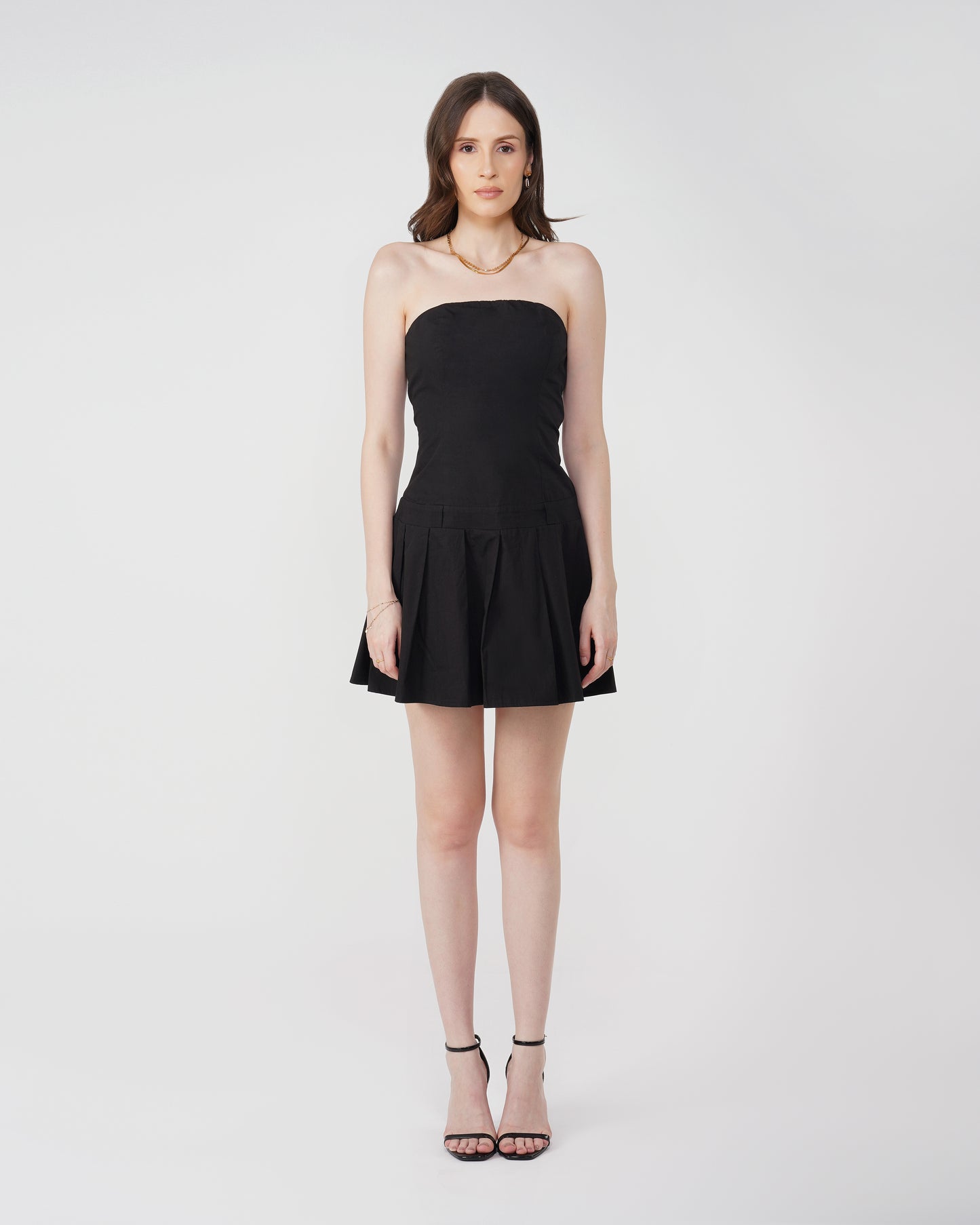 tailored-mini-dress,BLACK BANDEAU OFF SHOULDER DRESS,dresses,dresses,party,streetwear,woven,poplin,black,solid,pleated,tailored fit,bandeau,mini,off shoulder neck,sleeveless,