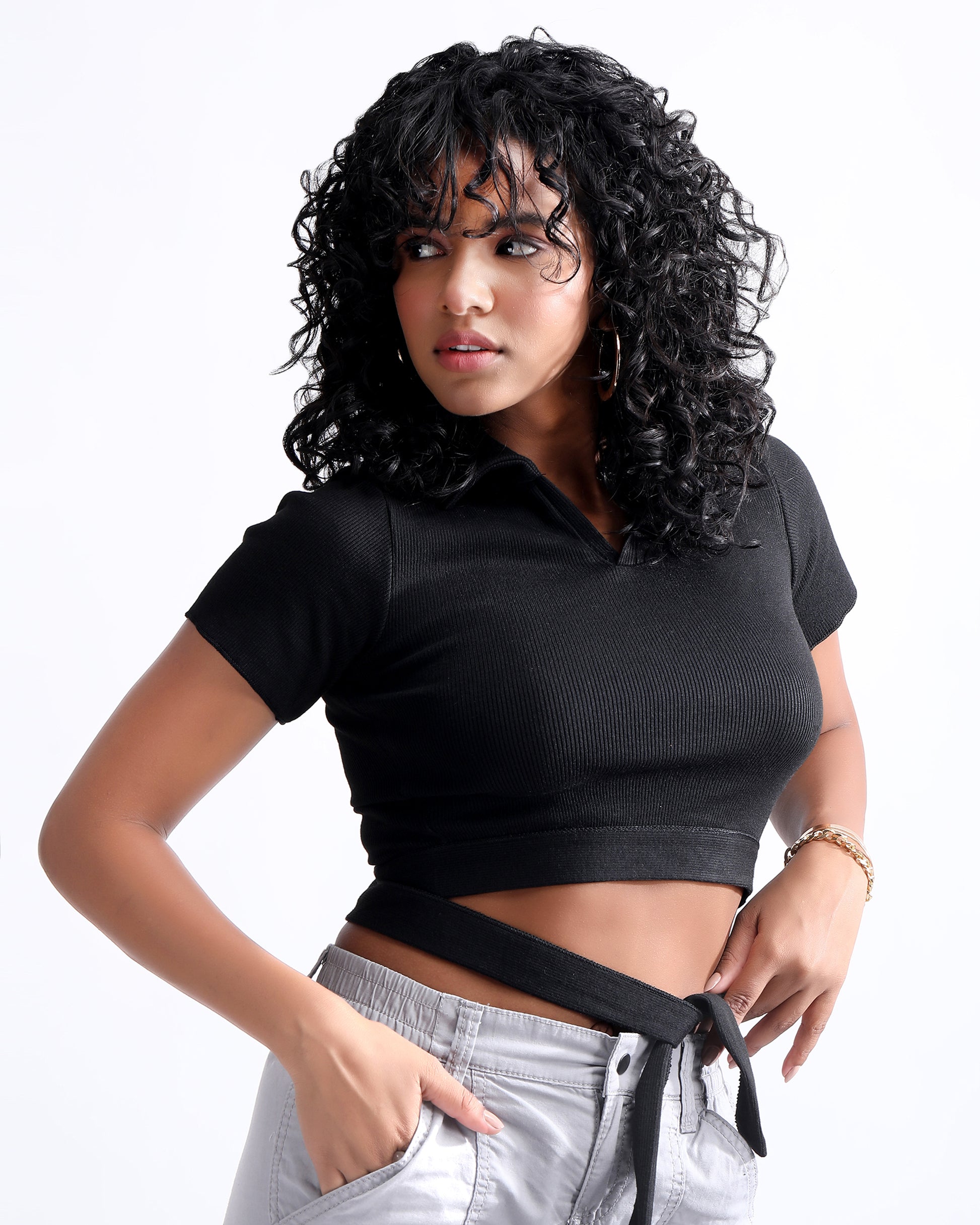 TIE KNOT RIBBED CROP TOP,black, collared, crop, knitted, regular fit, ribbed, short sleeves, stretchable, tie knot, tops, topwear,crop-ribbed-top,Neck - Spread collar
 Sleeve - Short sleeves
 Fit - Regular fit
 Print/Pattern - Ribbed
 Color - Black
 Material - Stretch rib fabric