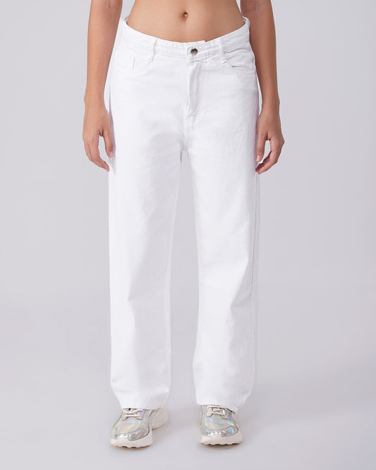 solid-relaxed-fit-jeans-white,SOLID RELAXED FIT JEANS,bottomwear,jeans,casual,streetwear,woven,cotton denim,white,relaxed fit,full length,high rise