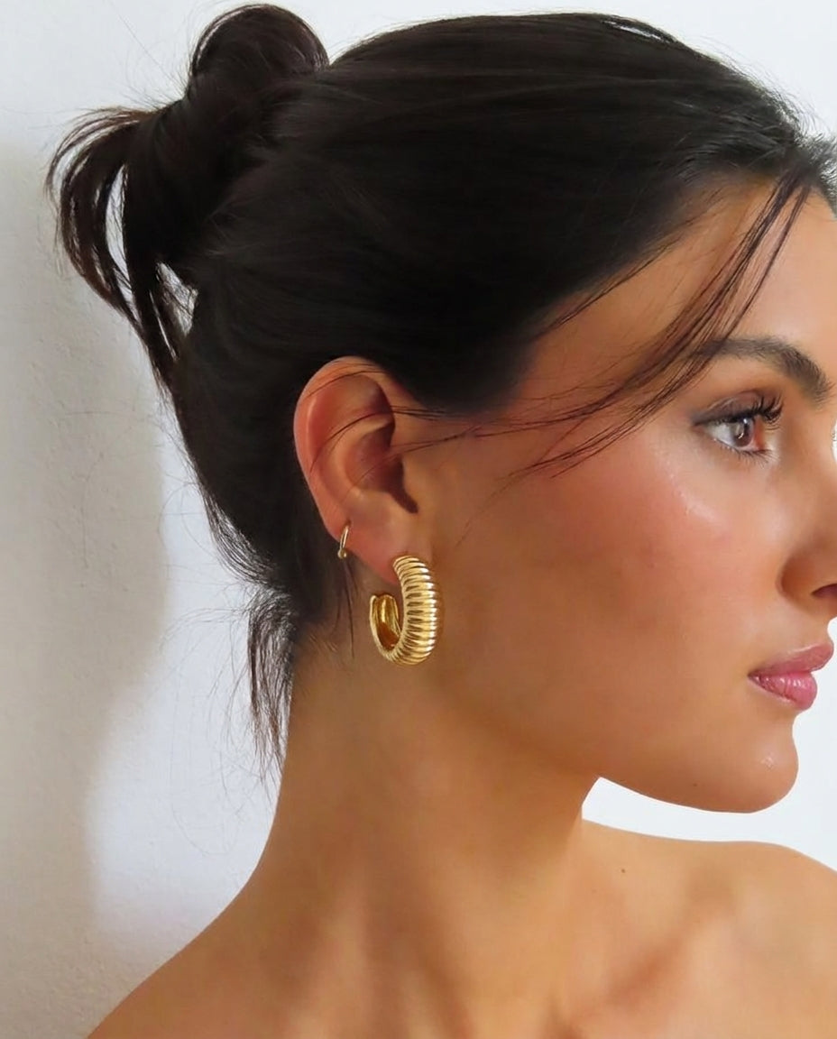The Croissant Hoop Earrings - Gold