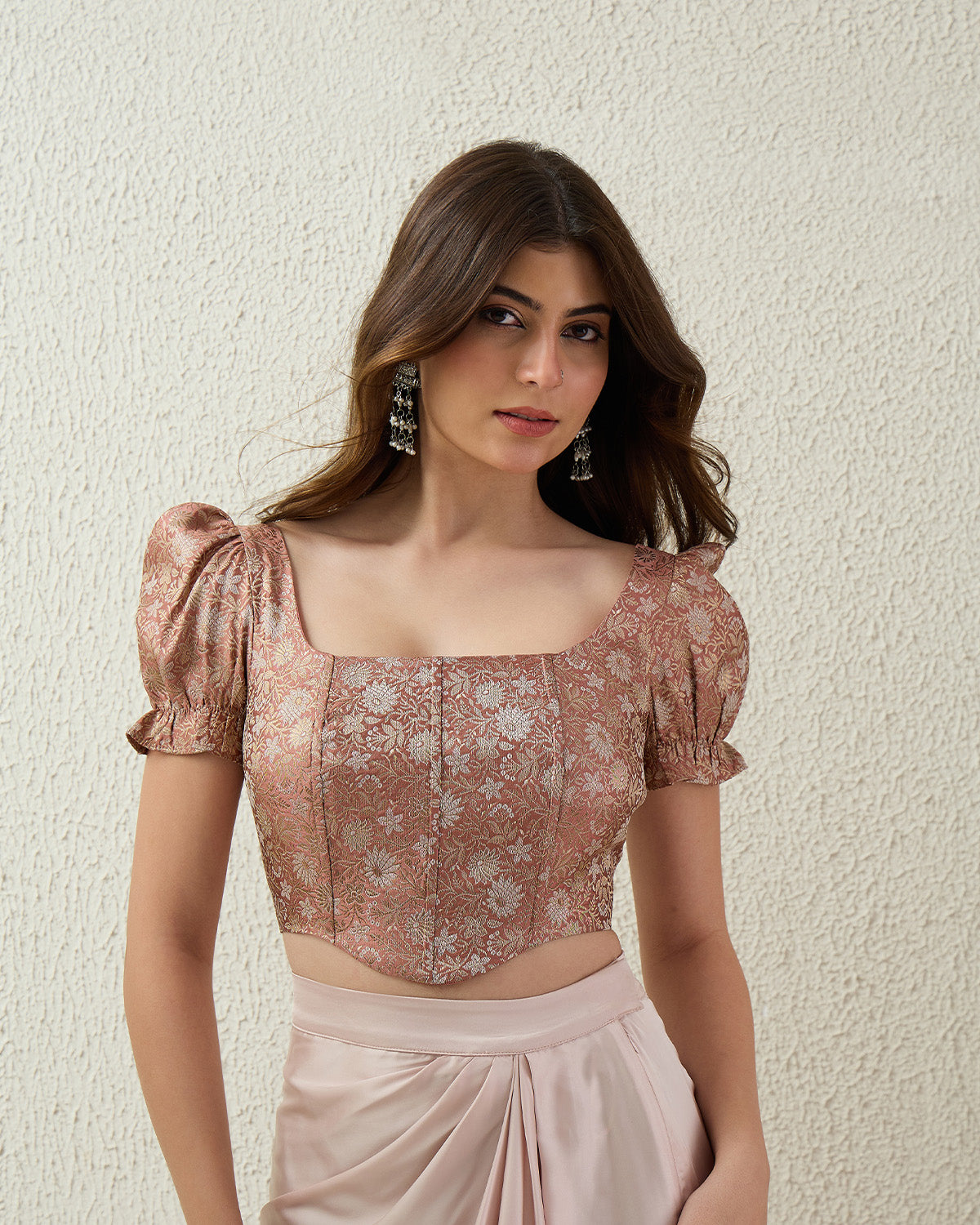 topwear,tops,ethnic, indo-western,ethnic wear, festive wear, indian wear, summer,woven,brocade,banarasi brocade,rose gold,floral pattern,textured,zipper,skinny fit,corset,crop,curved hem,square neck,no straps,puff sleeves,short sleeves, OY2090  rose gold, 25070042GG