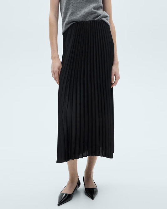 bottomwear,skirts,casual chic, outdoor events, party, vacation,soft girl, summer, streetwear, urban fit, vintage,woven,twill,black,pleated,relaxed fit,a-line skirt,maxi,flared,mid rise	25070005GG, OY2072
