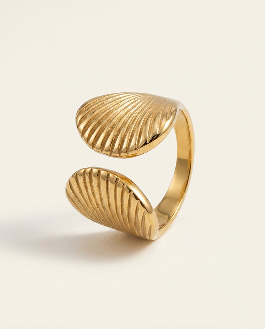 The Shell Bypass Ring - Gold