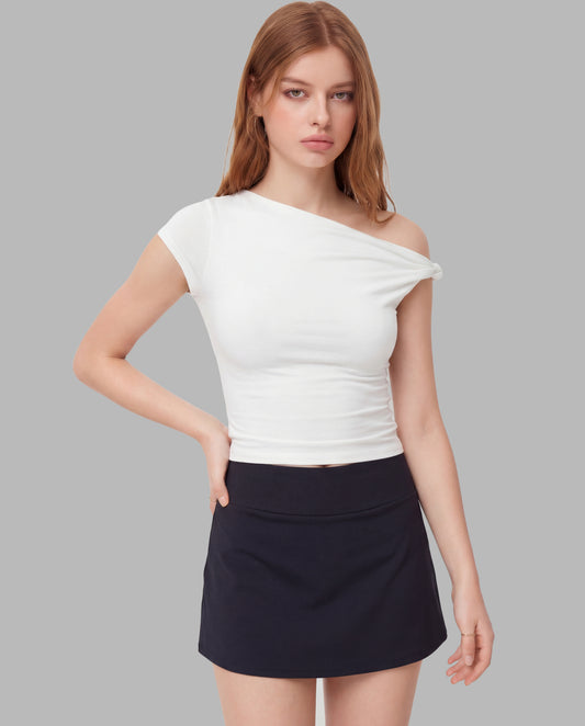 Knot Up Shoulder Fitted Top In White