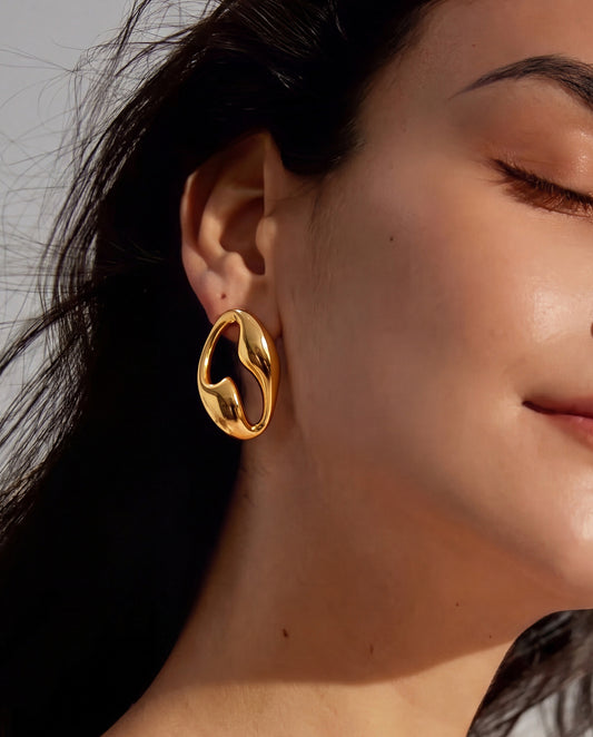 The Fluid Hoop Anti Tarnish Earrings - Gold