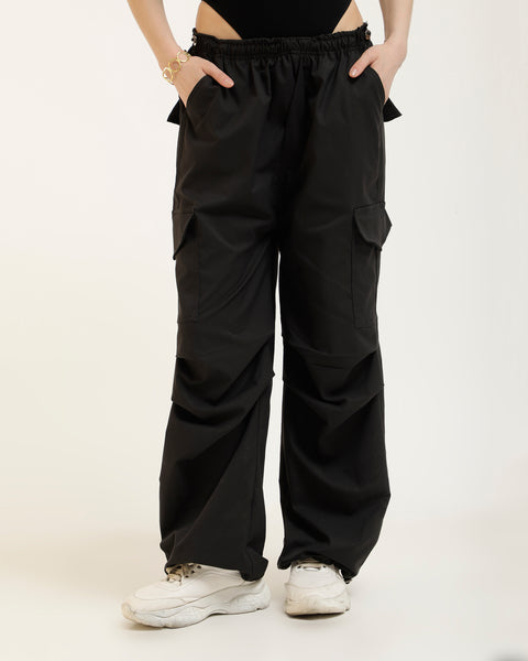 PARACHUTE PANTS WITH ADJUSTABLE SLIDER