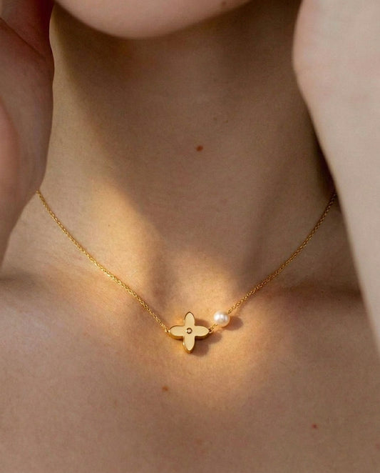The Clover Pearl Necklace - Gold
