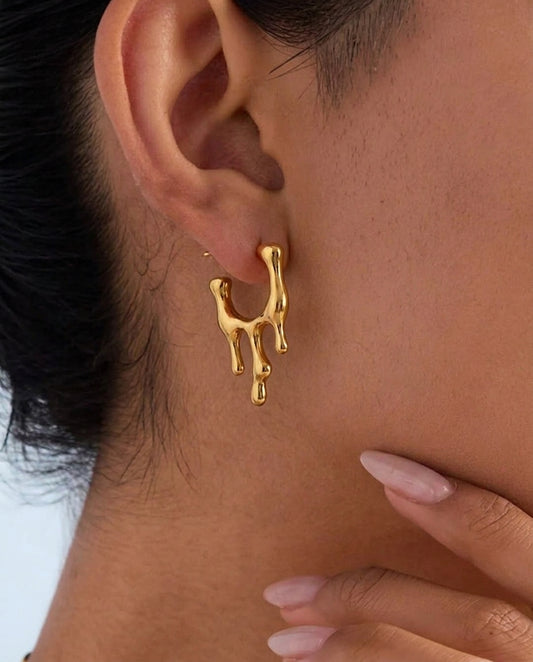 Golden Antitarnish Drip Studs