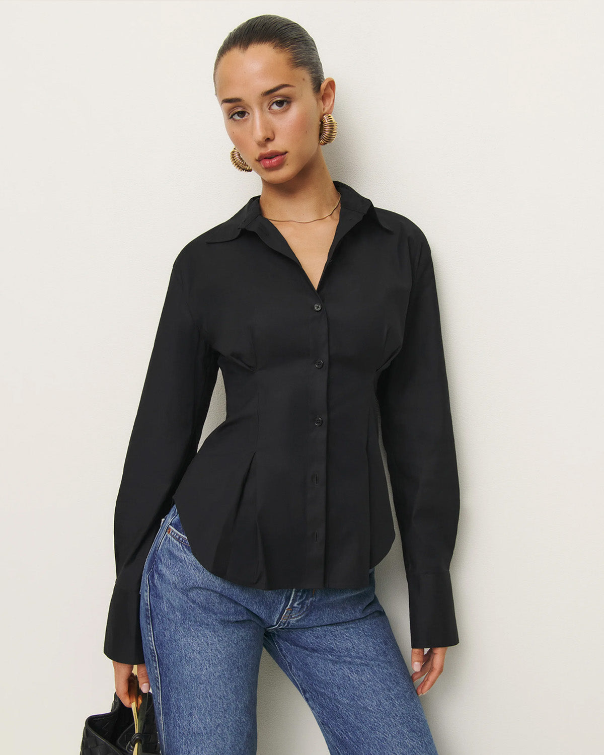 topwear,tops, shirts,casual, semi-formal, outdoor events,minimal, summer, timeless,woven,cotton,black,solid,button,slim fit,shirt,longline,flared hem,spread collar,,cuff sleeves,long sleeves, OY1911, 25060011GG