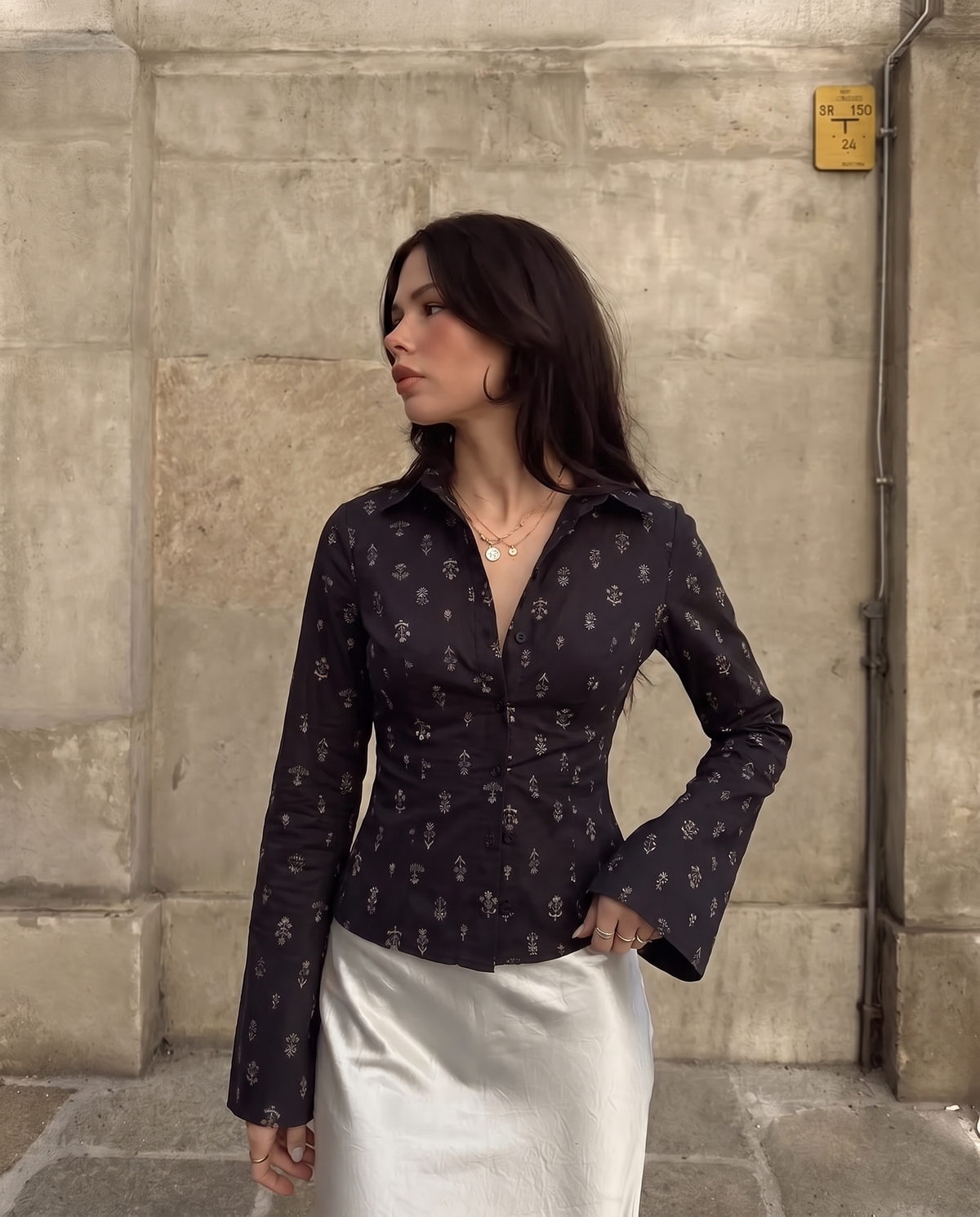 Floral Print Flared Sleeve Fitted Shirt