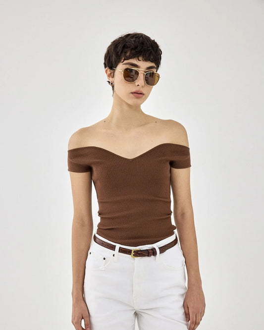 off-shoulder-princess-cut-neck-brown-top-brown-oy1511,25010011GG52,topwear,tops,casual, vacation, outdoor events,bold, glam, minimal, streetwear,knitted,ribbed,brown,solid,skinny fit,fitted,regular,sweetheart neck,sleeveless,Color: Brown
Fabric: Ribbed
Fit: Slim Fit 
Length: Regular
Neck: Off Shoulder
Sleeve: Sleeveless
Print: Solid,OFF SHOULDER PRINCESS CUT NECK BROWN TOP