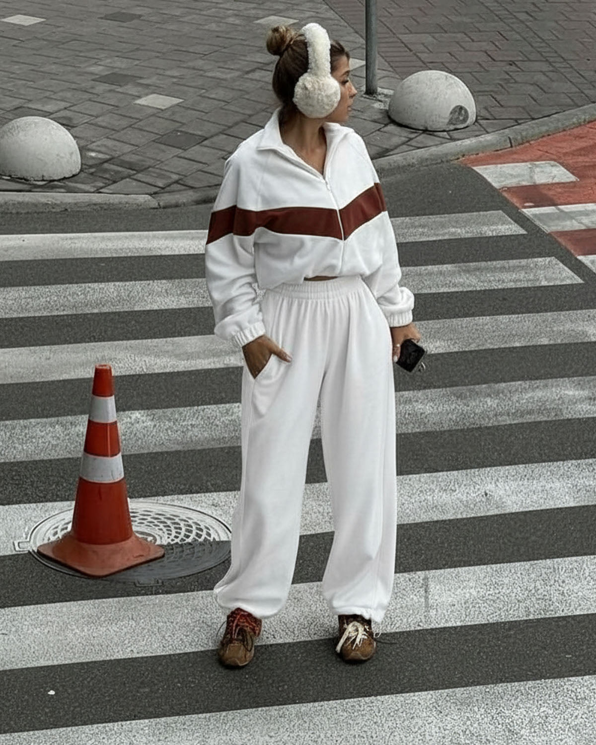 coord sets,bottomwear, topwear,casual chic, loungewear, vacation,genz fit, streetwear, winter,knitted, woven,fleece,,white,color block,panelling, ruched hem,zipper,relaxed fit top,zip up jacket,waist length top,gathered hem,high neck,no straps,long sleeves,long sleeves,zipper,trousers,joggers,full length,ruched hem,mid rise waist,no pockets,OY2192 White,25090051GG