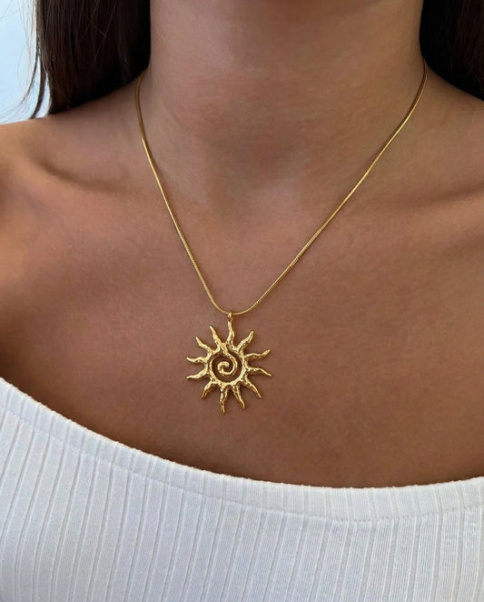 Golden Antitarnish Ray Pendant Necklace