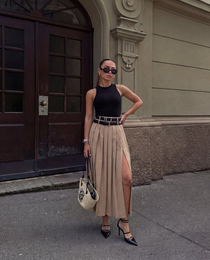 Beige Pleated Split Skirt With Two Detachable Belts