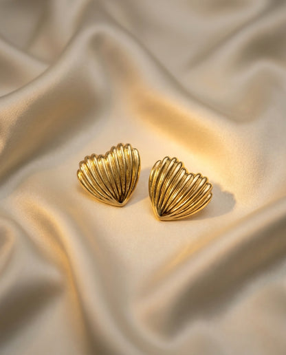 The Amour Anti Tarnish Studs - Gold