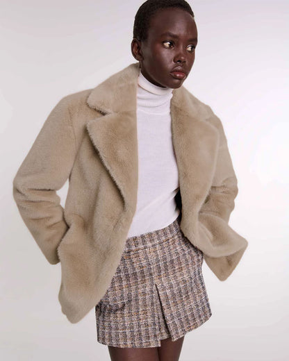 outer wear,coats,casual, outdoors,minimal, streetwear, winter wear,woven,fur,beige,solid,textured,relaxed fit,single breasted,longline,straight,lapel collar,set in sleeve,long sleeves,OY2257	25090067GG