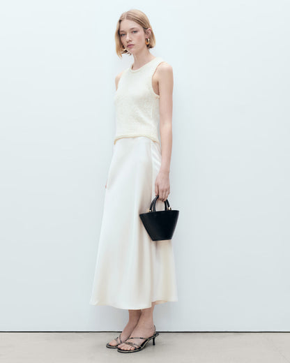bottomwear,skirts,casual chic, outdoor events, party,glam, summer, urban fit, vintage,woven,satin,white,zipper,skinny fit,a-line skirt,maxi,a-line,mid rise	25070010GG, OY2083
