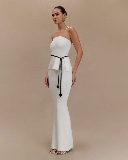coord sets,bottomwear, topwear,casual chic, vacation, outdoor events,bold, minimal, summer, streetwear, utilitarian,knitted,ribbed,white,solid,slit,drawstring,skinny fit top,bandeau,waist length top,slit hem,off shoulder,no straps,no sleeves,no sleeves,skirts,Pencil Skirt,full length,straight hem,mid rise waist,no pockets, OY2176, 25080008GG