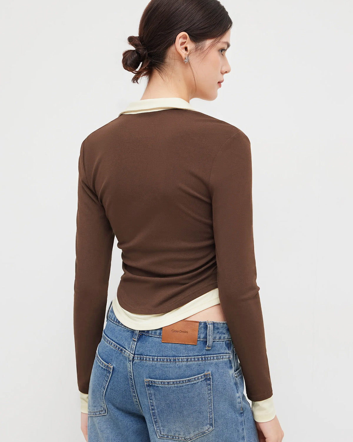 topwear,tops,casual, casual chic,gen z, millenial, minimal, summer,knitted, stretchable,ribbed,brown,color block, solid,contrast,slim fit,fitted,waist length,straight hem,collared,no straps,set in sleeves,short sleeves, OY2154, 25080016GG