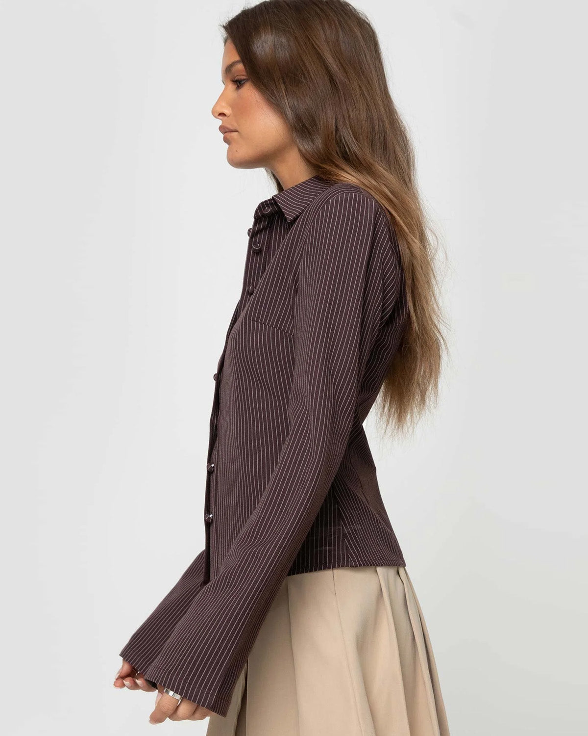 topwear,shirts,casual, semi-formal,minimal, streetwear,summer,woven,polycotton,brown,stripes,slim fit,regular,straight hem,collared,flared sleeves,long sleeves	25040023GG, OY1021