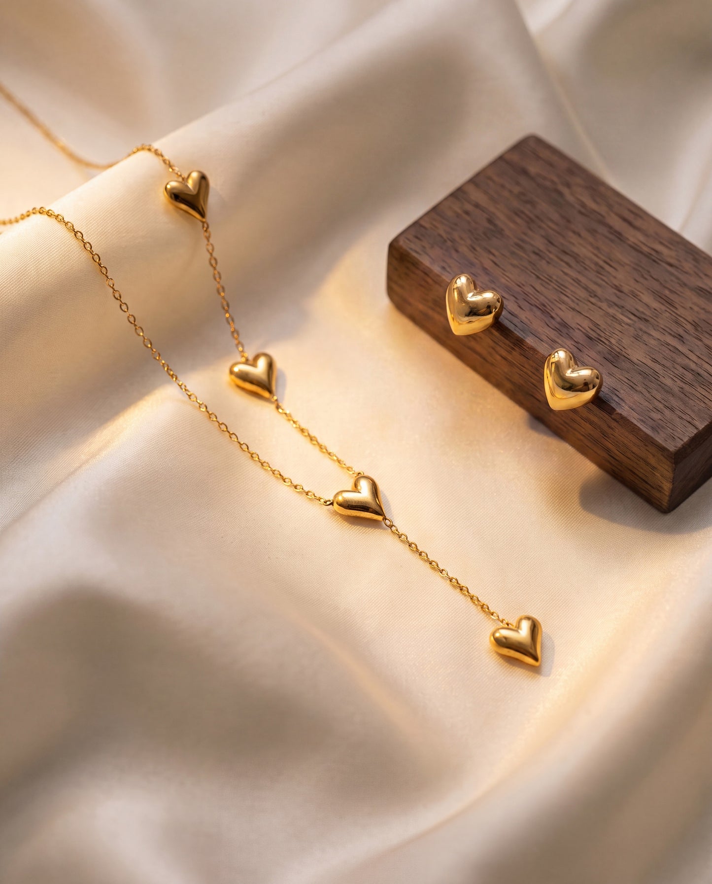 The Heart Set - Gold
