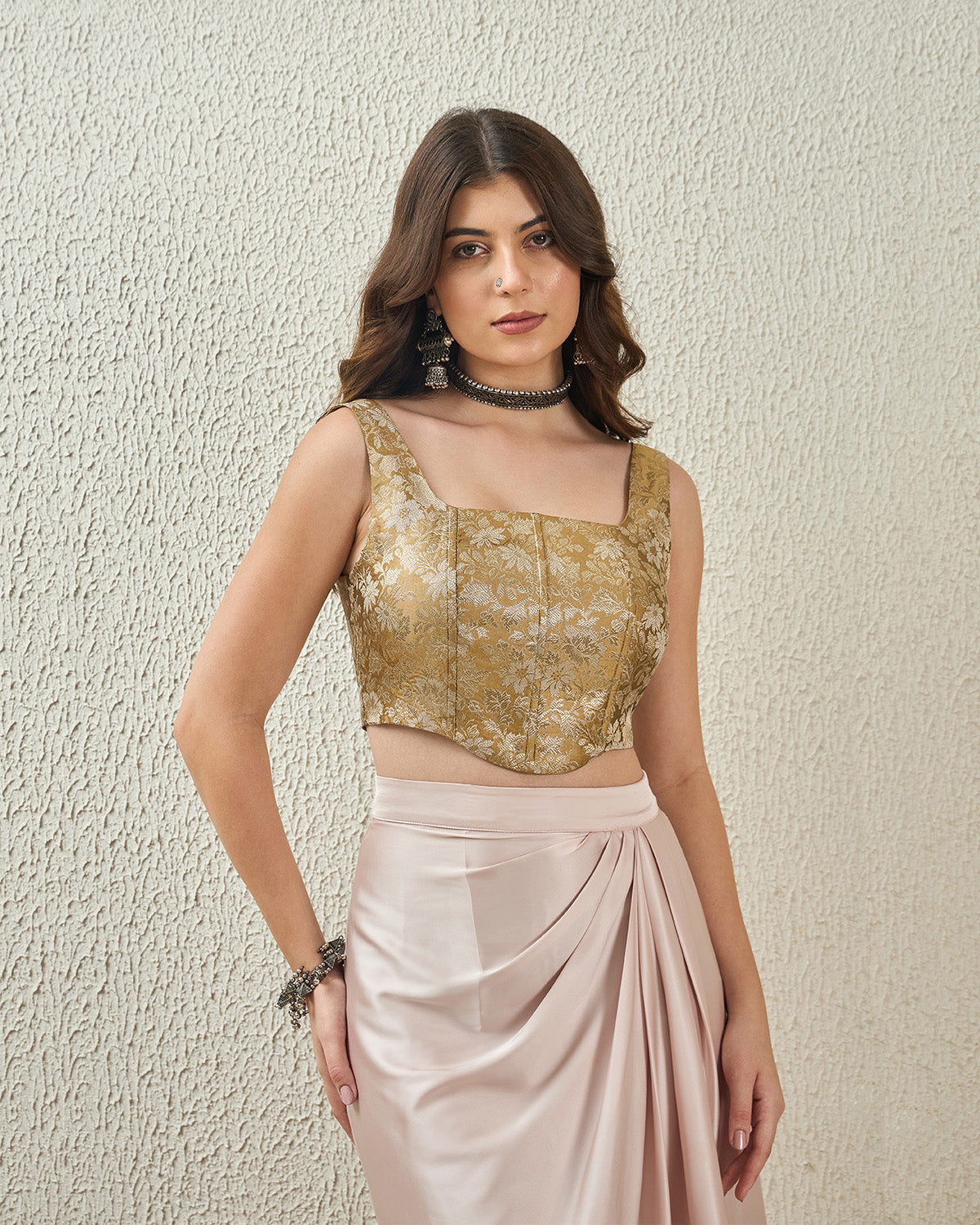 topwear,tops,ethnic, indo-western,ethnic wear, festive wear, indian wear, summer,woven,brocade,brocade,gold,floral pattern,textured,zipper,skinny fit,corset,crop,curved hem,square neck,shoulder strap,no sleeves,sleeveless, 25070035GG, OY3005 gold 