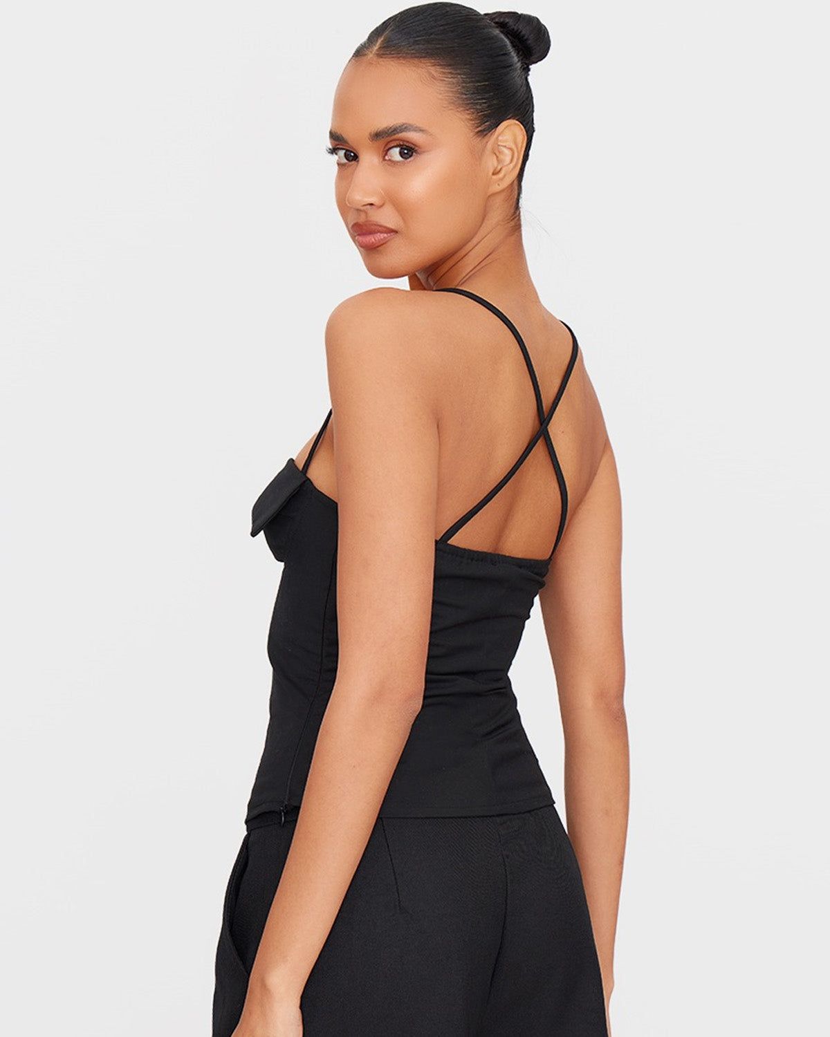 topwear,tops,casual, outdoor events,bold, minimal, summer,woven,cotton,black,solid,zipper,slim fit,fitted,waist length,straight hem,cami neck,spaghetti strap, OY1921, 25060026GG