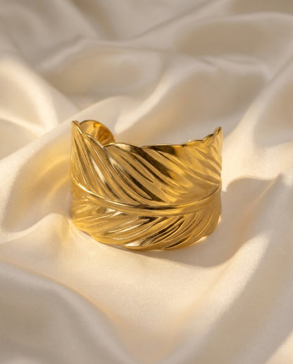 The Palm Leaf Anti Tarnish Cuff - Gold