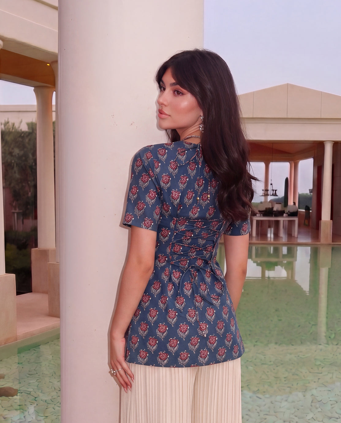 Nilofer Halter Neck Corset Kurti