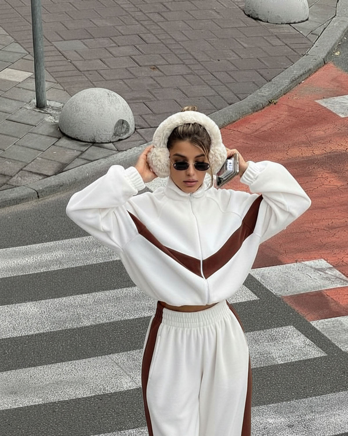 coord sets,bottomwear, topwear,casual chic, loungewear, vacation,genz fit, streetwear, winter,knitted, woven,fleece,,white,color block,panelling, ruched hem,zipper,relaxed fit top,zip up jacket,waist length top,gathered hem,high neck,no straps,long sleeves,long sleeves,zipper,trousers,joggers,full length,ruched hem,mid rise waist,no pockets,OY2192 White,25090051GG