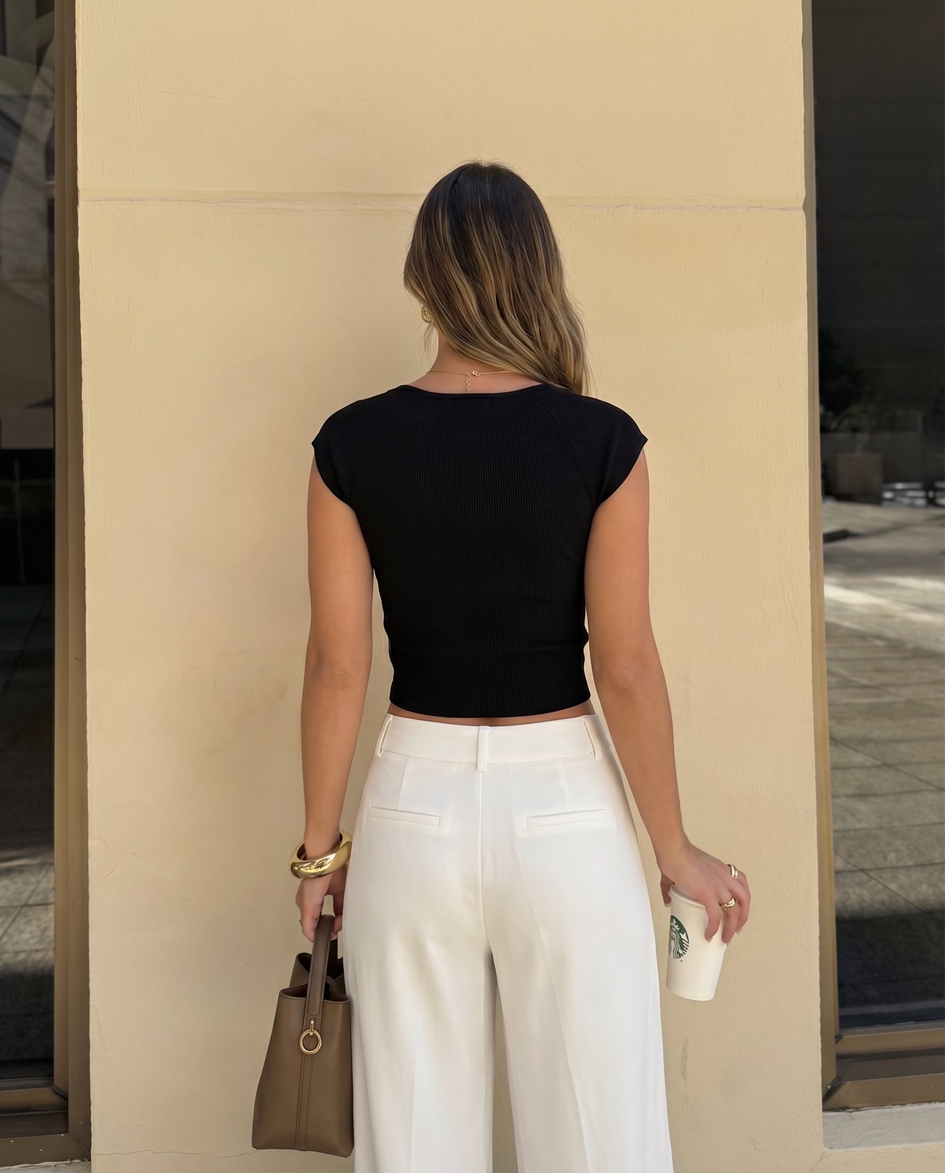 sweetheart-neck-crop-top,SWEET HEART NECKLINE TOP,topwear,tops,casual,streetwear,knitted,single jersey,black,solid,slim fit,crop,crop,diamond neck,sleeveless