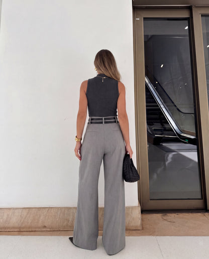 bottomwear,trousers,casual, casual chic,gen z,grey,pleated,belt,wide leg fit,wide leg,full length,,high rise	"OY2284	25110068GG"