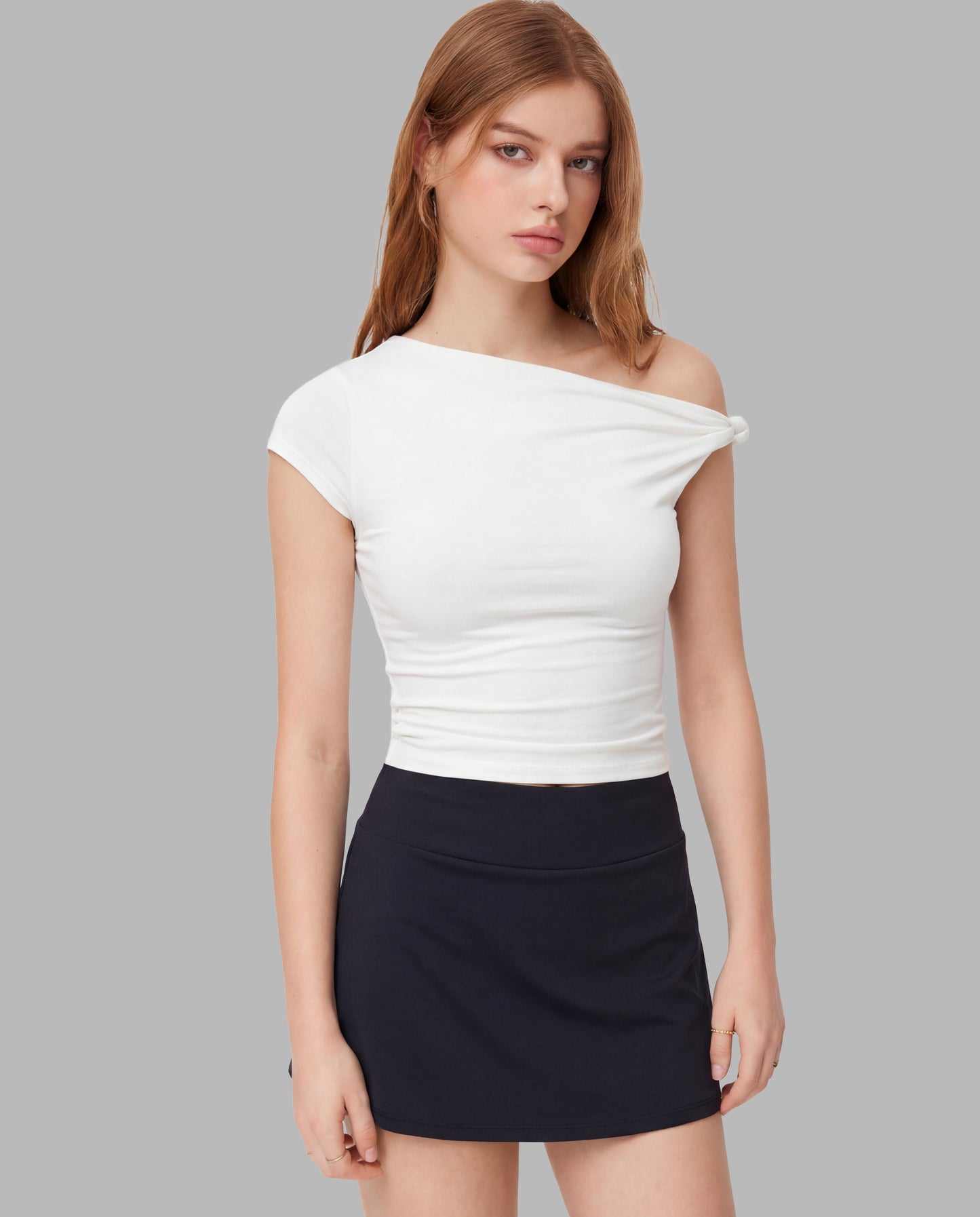 Knot Up Shoulder Fitted Top In White