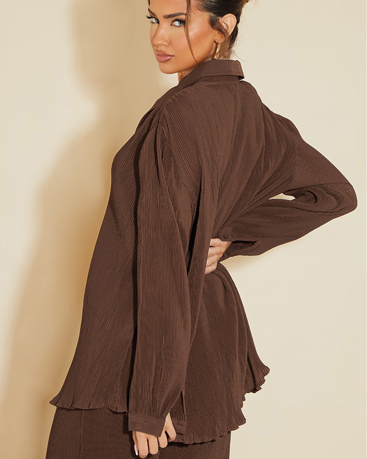 coord sets,bottomwear, topwear,casual, vacation, outdoors, summer,urban fit, genz, minimal,knitted,ribbed,,,brown,solid,panelling,buttons,regular fit top,shirt,longline top,straight hem,spread collar,no straps,full sleeves,long sleeves,button up shirt,pants,straight pants,full length,straight hem,mid rise waist,pockets, OY3039, 25070012GG