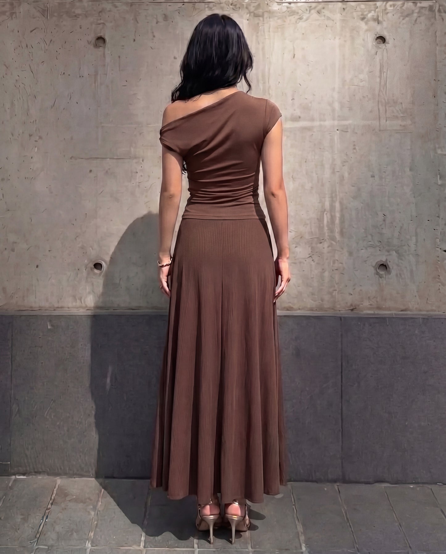 Brown Fitted Knot Shoulder Top & Skirt Set