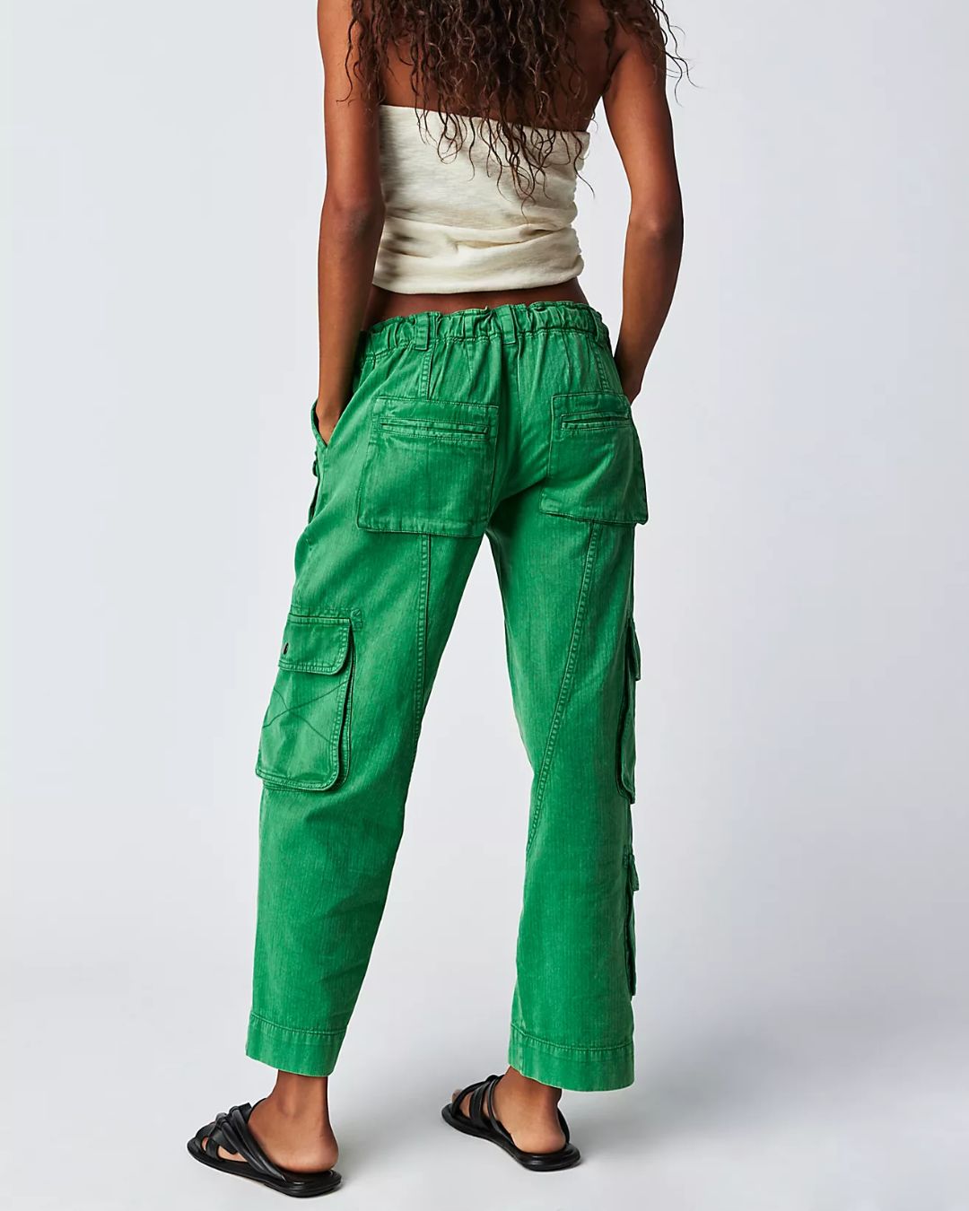 flap-pocket-cargo-green,FLAP-POCKET CARGO,Color: Green
Fabric: Cotton
Fit: Relaxed Fit 
Type: Wide Leg
Length: Ankle Length(36 in)
Waist: Low Rise
Closure: Button & Zipper
No. of Pockets: 9
Print: Solid,bottomwear,cargos,casual,streetwear,woven,cotton,green,flap pocket, multi pocket,relaxed fit,wide leg,ankle length,low rise