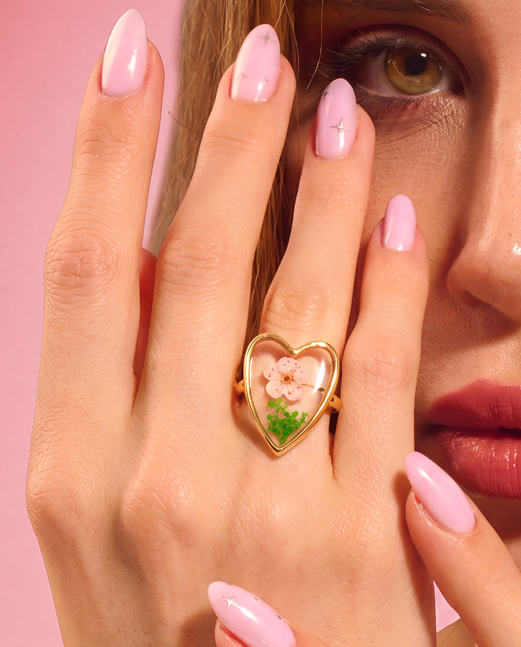 The Bloom Heart Anti Tarnish Ring - Gold