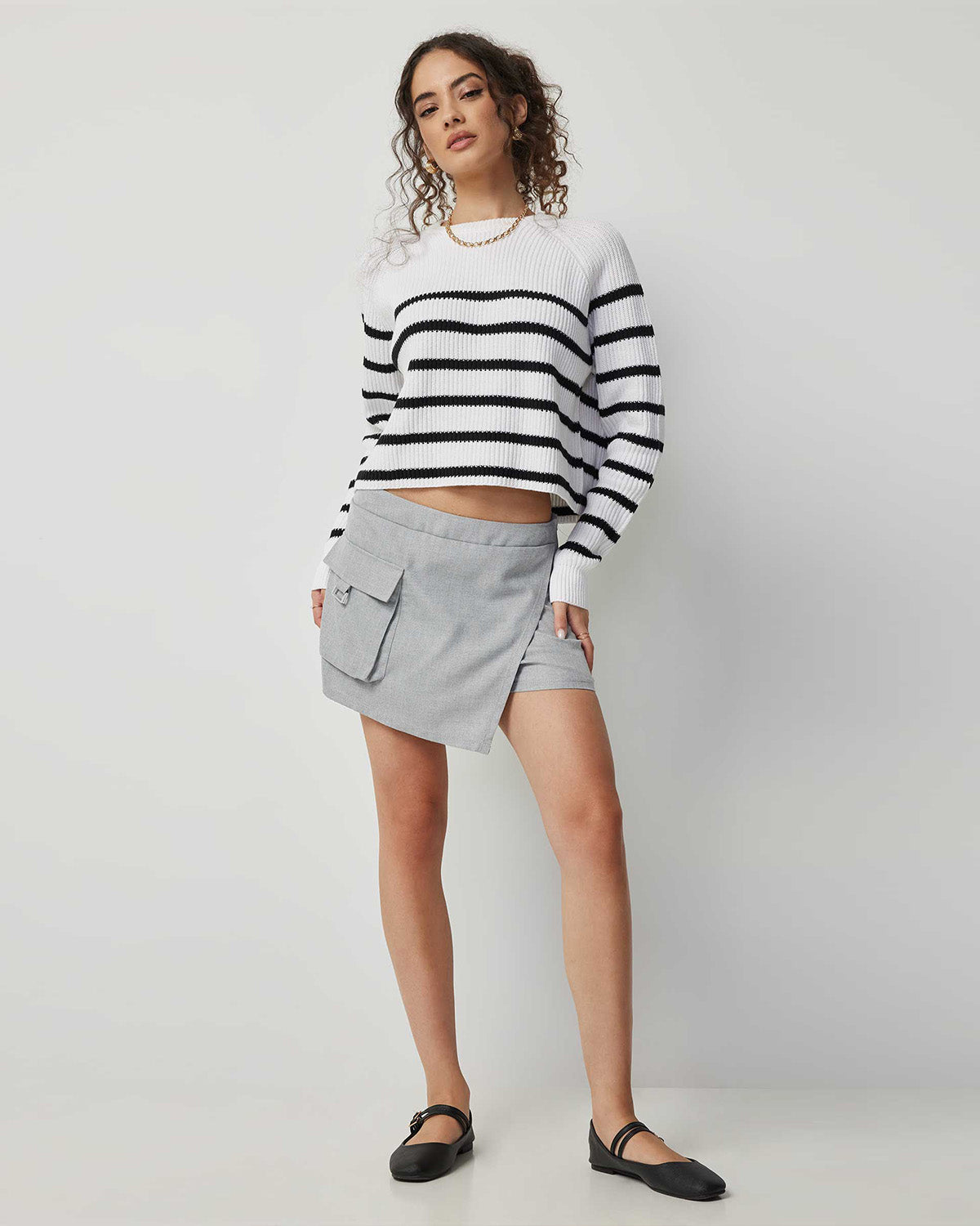 outer wear,sweater,casual,winter wear,knitted,wool,white,striped,regular fit,regular,crew neck,raglan sleeves,long sleeves,striped-raglan-sleeve-sweater-white,Color: White
Fabric: Wool
Fit: Regular Fit
Neck: Crew Neck
Sleeves: Raglan Sleeves
Print: Stripes,STRIPED RAGLAN SLEEVE SWEATER