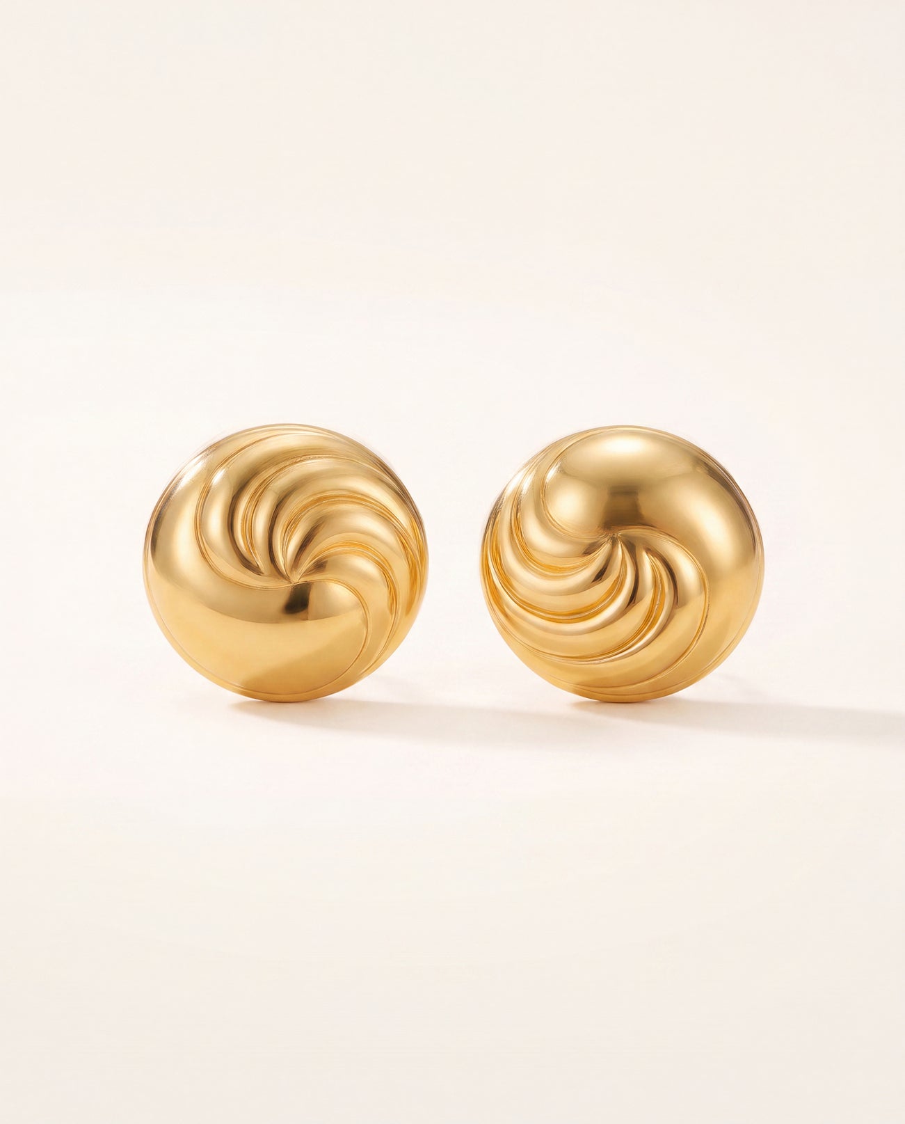 The Wave Disc Anti Tarnish Earrings - Gold
