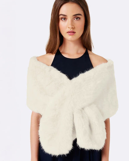 outer wear,wrap,casual, outdoors,minimal, streetwear, winter wear,woven,fur,,white,solid,textured,,relaxed fit,scarf,sleeveless,OY2256, 25090066GG
