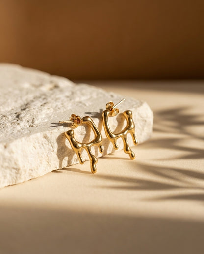 Golden Antitarnish Drip Studs