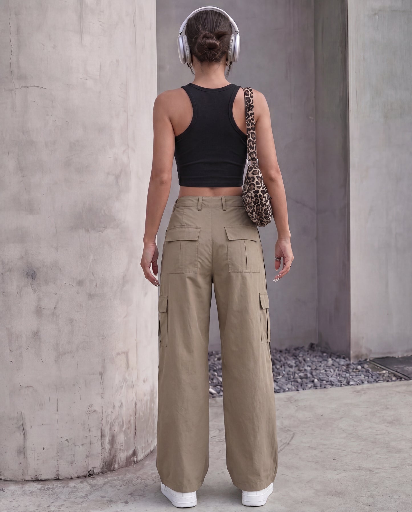 Curved Stripe Baggy Fit Brown Cargo Pants