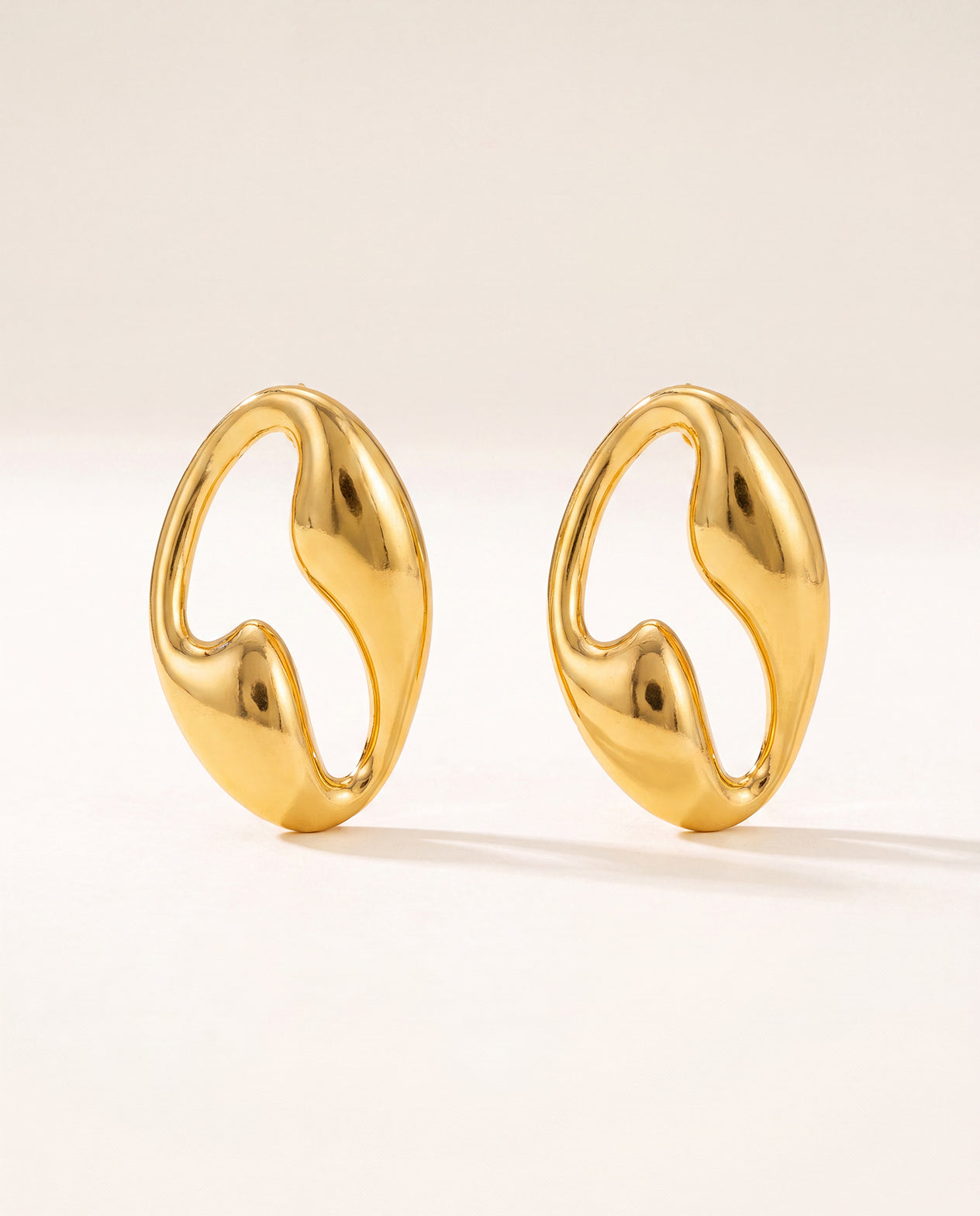 The Fluid Hoop Anti Tarnish Earrings - Gold